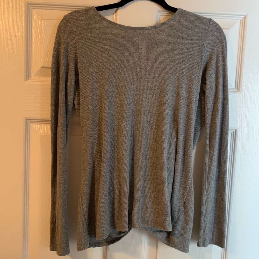 Grey top with open back